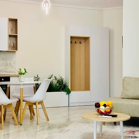 Jico Travel - Erjon Apartmán
