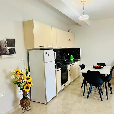 Appartamento Jico Travel - Erjon