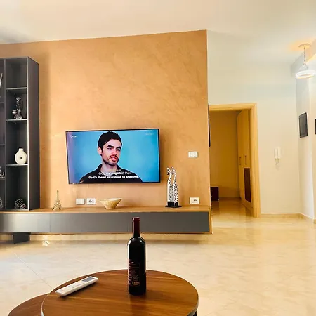 Jico Travel - Erjon Apartamento
