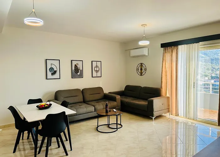 Jico Travel - Erjon Appartement