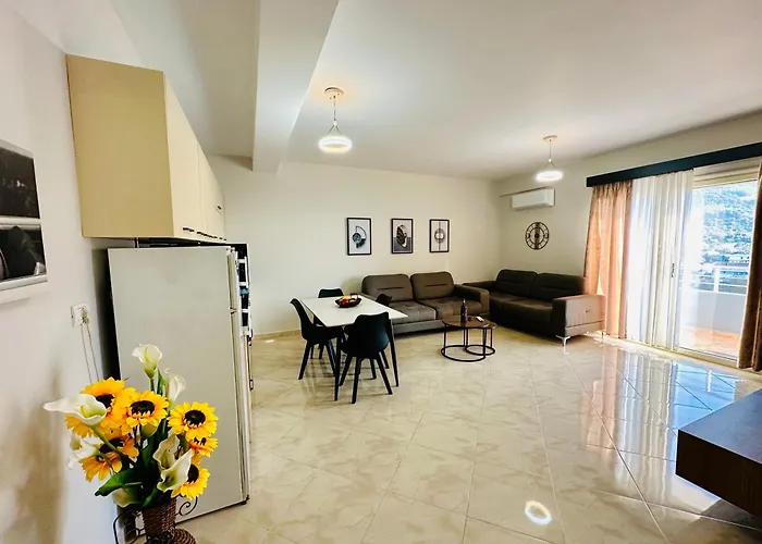 Jico Travel - Erjon *